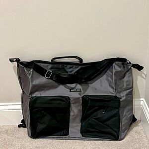 Kenneth Cole Gray and Black Duffel Bag with Front Pockets